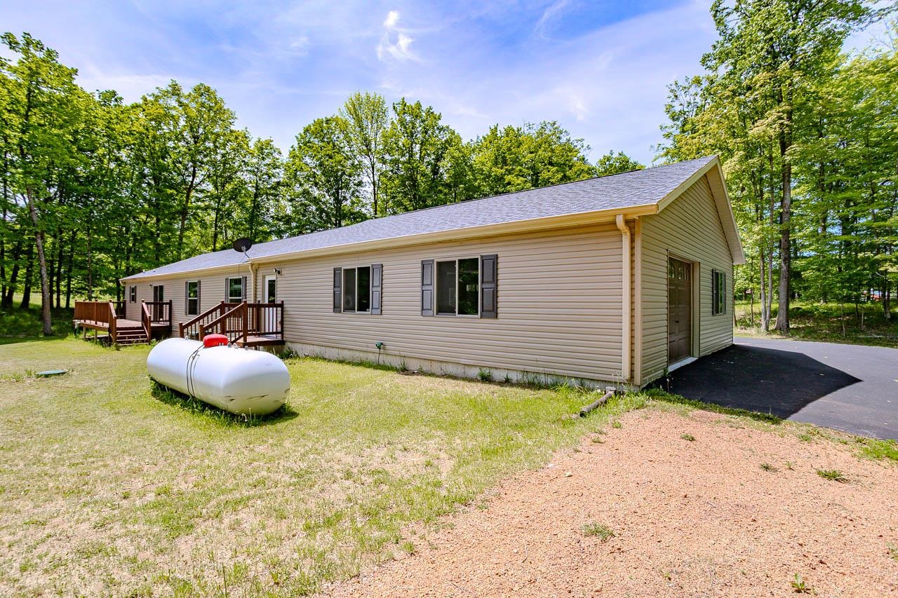 N7502 HUMMINGBIRD ROAD, Eland, Wisconsin 54427, 3 Bedrooms Bedrooms, ,2 BathroomsBathrooms,Residential,For Sale,N7502 HUMMINGBIRD ROAD,22602597