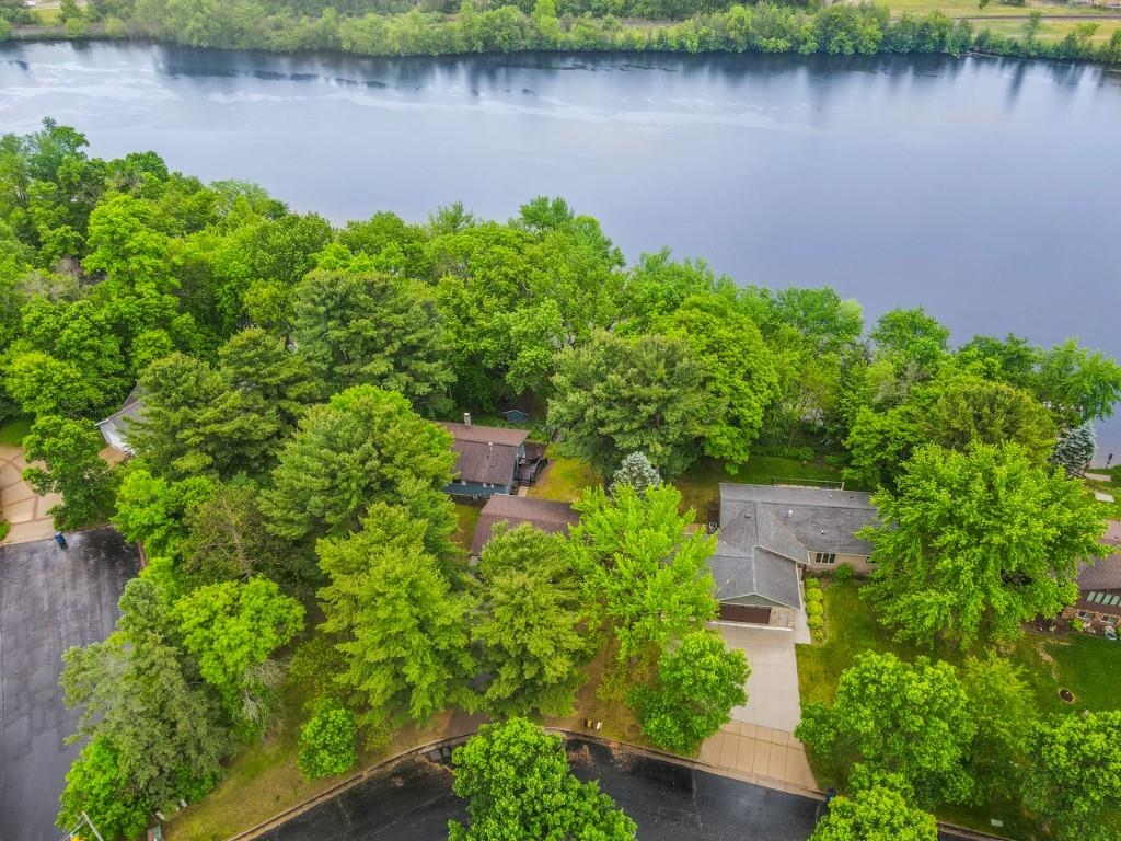 627 BROKEN ARROW ROAD, Wausau, Wisconsin 54401, 3 Bedrooms Bedrooms, ,2 BathroomsBathrooms,Residential,For Sale,627 BROKEN ARROW ROAD,22602598