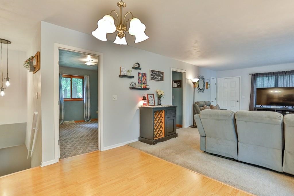 627 BROKEN ARROW ROAD, Wausau, Wisconsin 54401, 3 Bedrooms Bedrooms, ,2 BathroomsBathrooms,Residential,For Sale,627 BROKEN ARROW ROAD,22602598