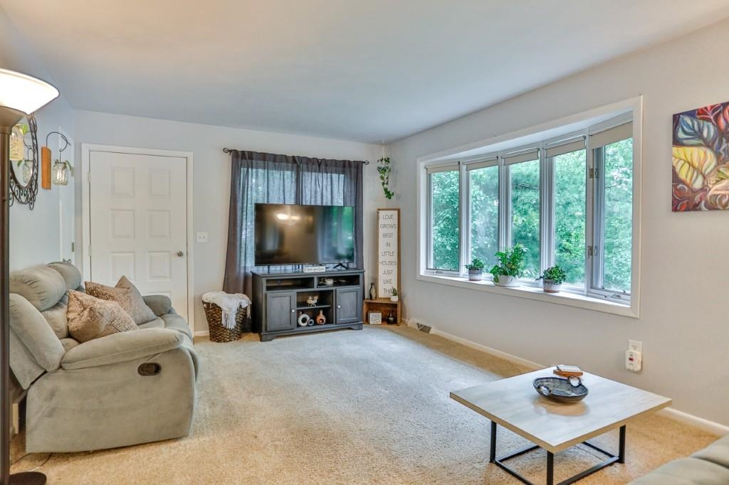 627 BROKEN ARROW ROAD, Wausau, Wisconsin 54401, 3 Bedrooms Bedrooms, ,2 BathroomsBathrooms,Residential,For Sale,627 BROKEN ARROW ROAD,22602598