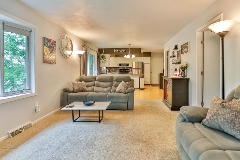 627 BROKEN ARROW ROAD, Wausau, Wisconsin 54401, 3 Bedrooms Bedrooms, ,2 BathroomsBathrooms,Residential,For Sale,627 BROKEN ARROW ROAD,22602598