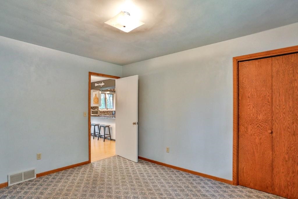 627 BROKEN ARROW ROAD, Wausau, Wisconsin 54401, 3 Bedrooms Bedrooms, ,2 BathroomsBathrooms,Residential,For Sale,627 BROKEN ARROW ROAD,22602598