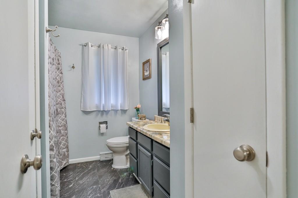 627 BROKEN ARROW ROAD, Wausau, Wisconsin 54401, 3 Bedrooms Bedrooms, ,2 BathroomsBathrooms,Residential,For Sale,627 BROKEN ARROW ROAD,22602598