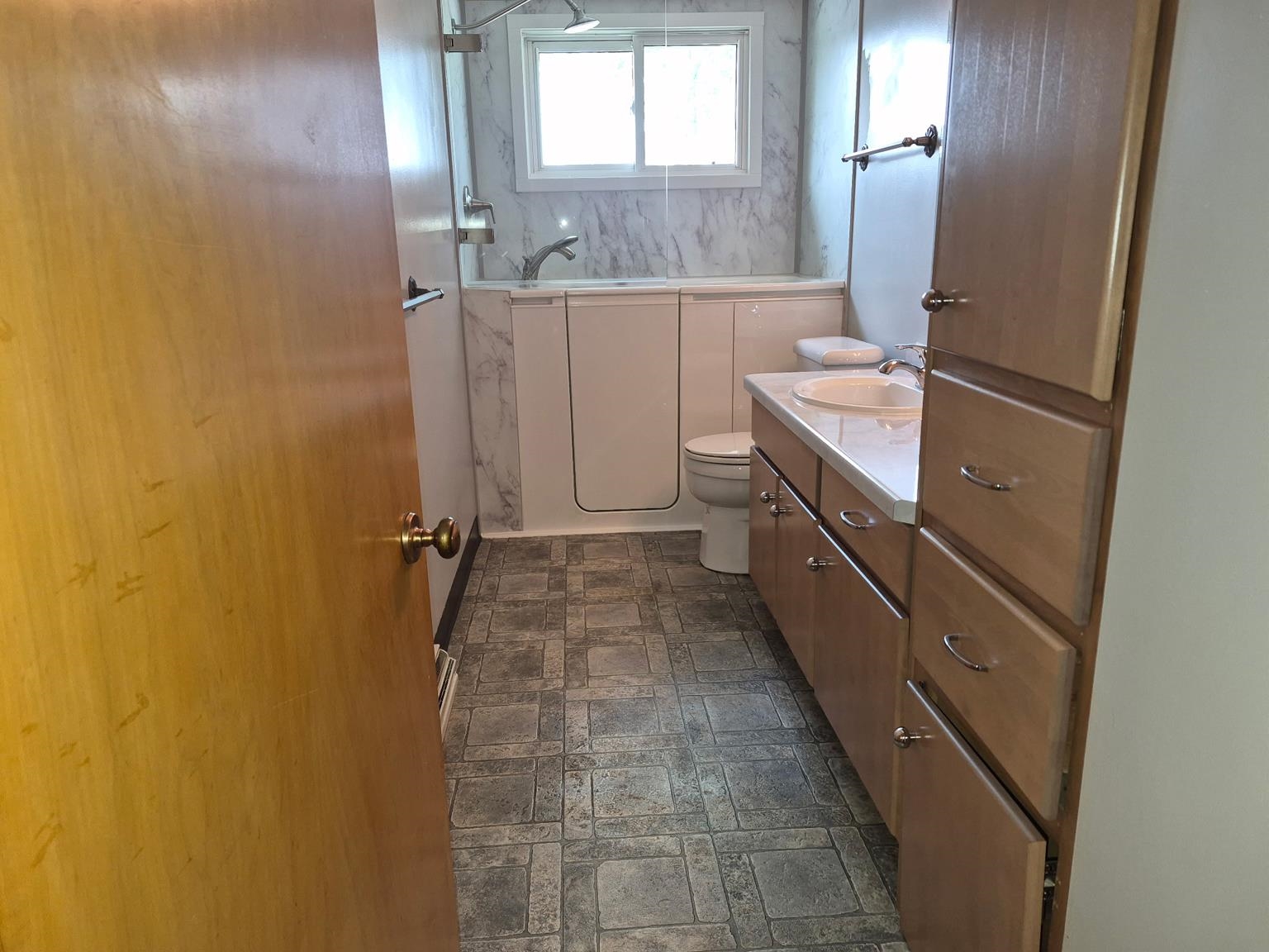 708 S FELKER AVENUE, Marshfield, Wisconsin 54449, 3 Bedrooms Bedrooms, ,2 BathroomsBathrooms,Residential,For Sale,708 S FELKER AVENUE,22602602