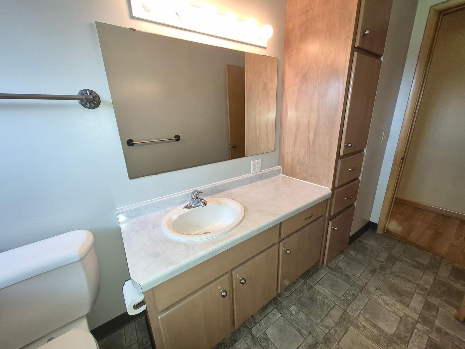 708 S FELKER AVENUE, Marshfield, Wisconsin 54449, 3 Bedrooms Bedrooms, ,2 BathroomsBathrooms,Residential,For Sale,708 S FELKER AVENUE,22602602