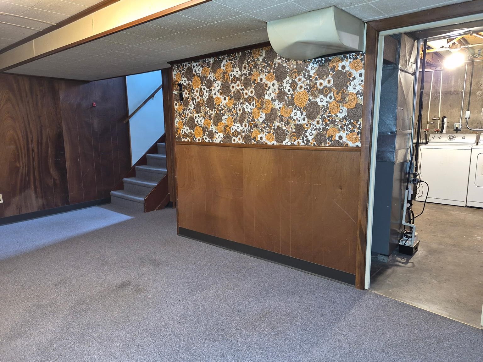 708 S FELKER AVENUE, Marshfield, Wisconsin 54449, 3 Bedrooms Bedrooms, ,2 BathroomsBathrooms,Residential,For Sale,708 S FELKER AVENUE,22602602