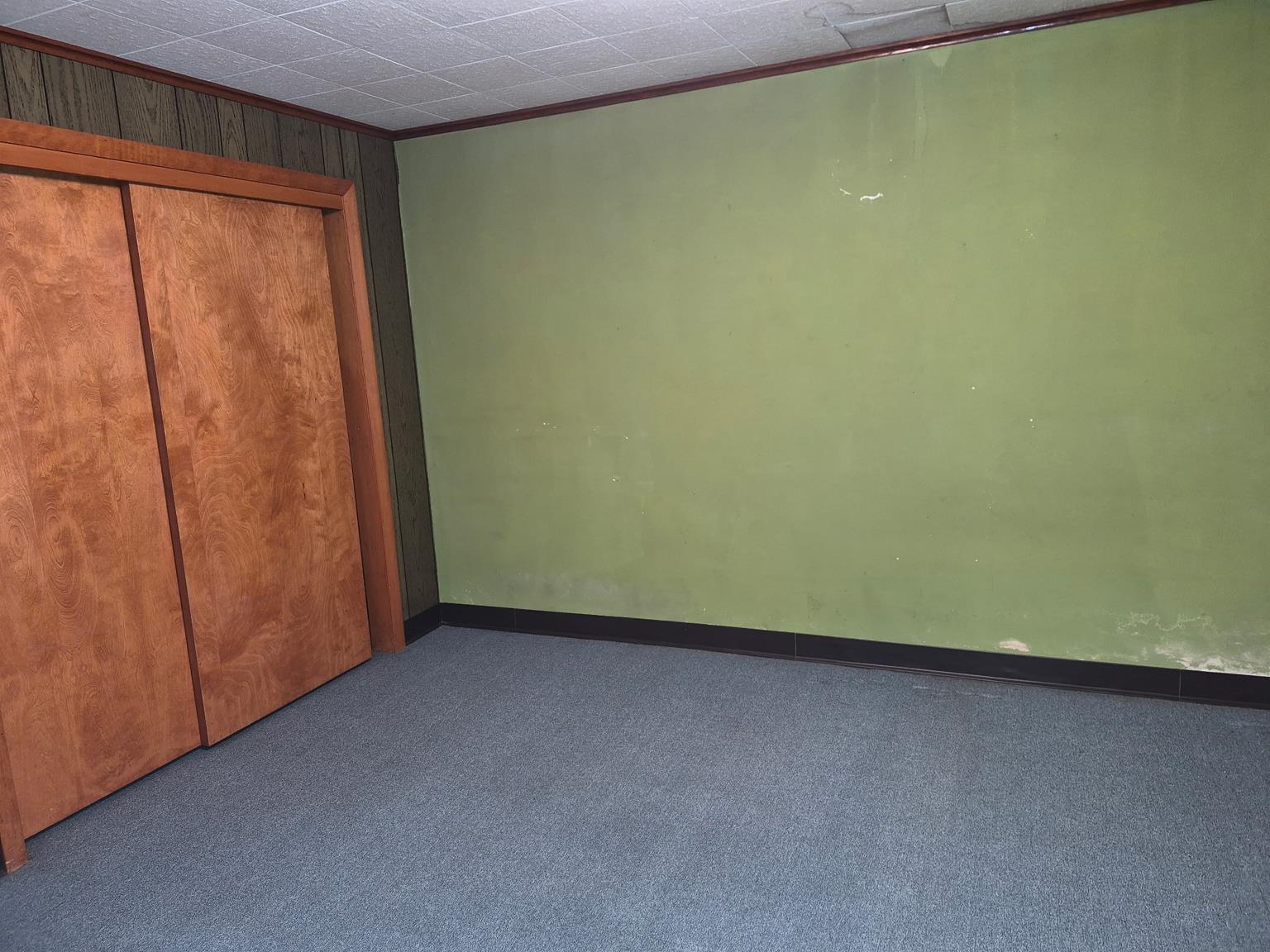 708 S FELKER AVENUE, Marshfield, Wisconsin 54449, 3 Bedrooms Bedrooms, ,2 BathroomsBathrooms,Residential,For Sale,708 S FELKER AVENUE,22602602