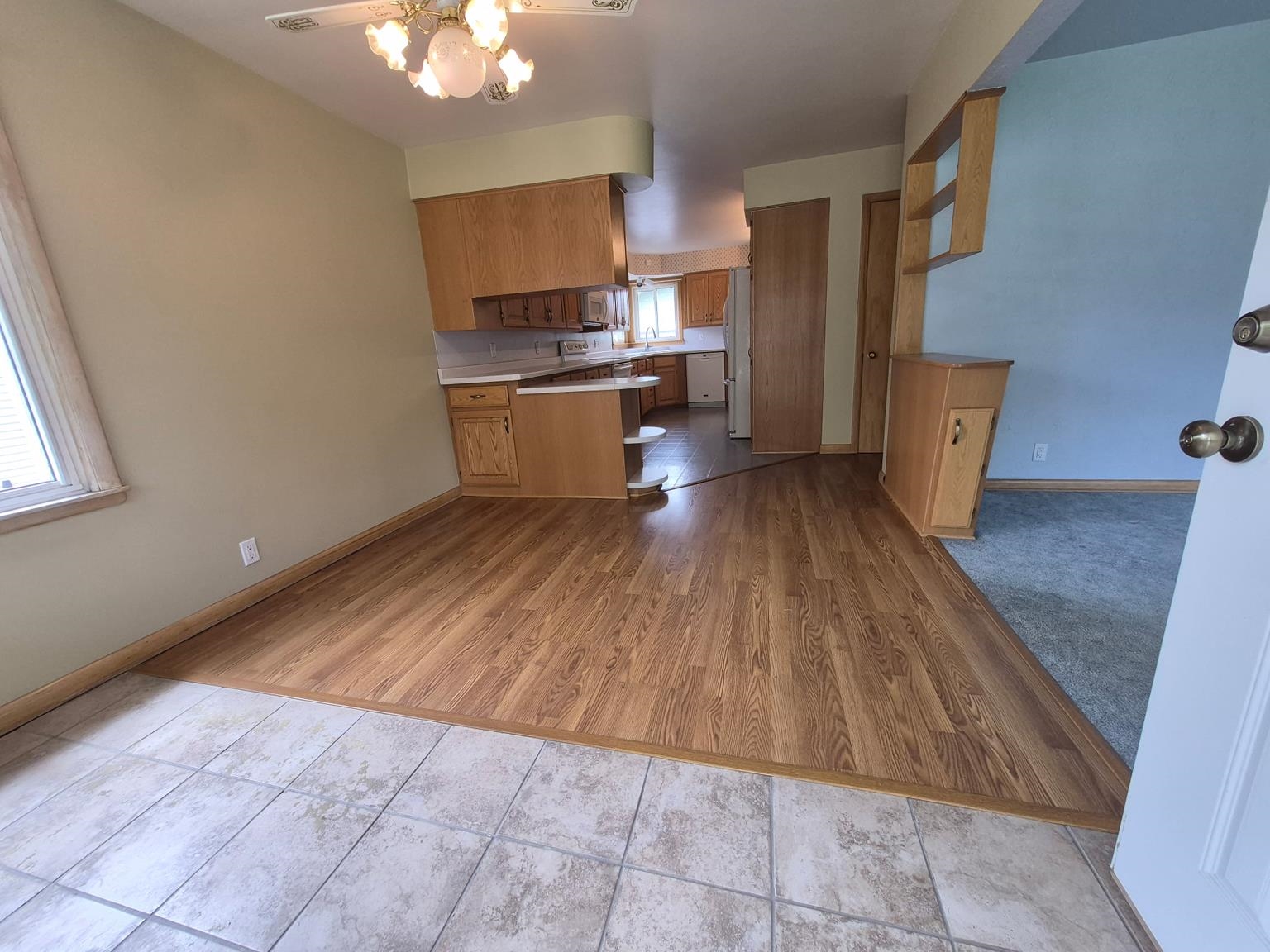 708 S FELKER AVENUE, Marshfield, Wisconsin 54449, 3 Bedrooms Bedrooms, ,2 BathroomsBathrooms,Residential,For Sale,708 S FELKER AVENUE,22602602