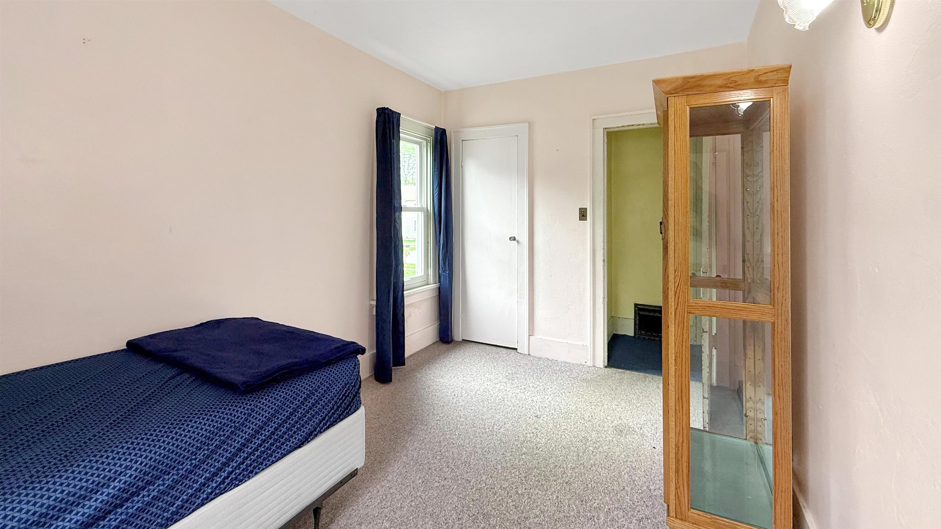 507 W CLEVELAND STREET, Marshfield, Wisconsin 54449, 4 Bedrooms Bedrooms, ,1 BathroomBathrooms,Residential,For Sale,507 W CLEVELAND STREET,22602604