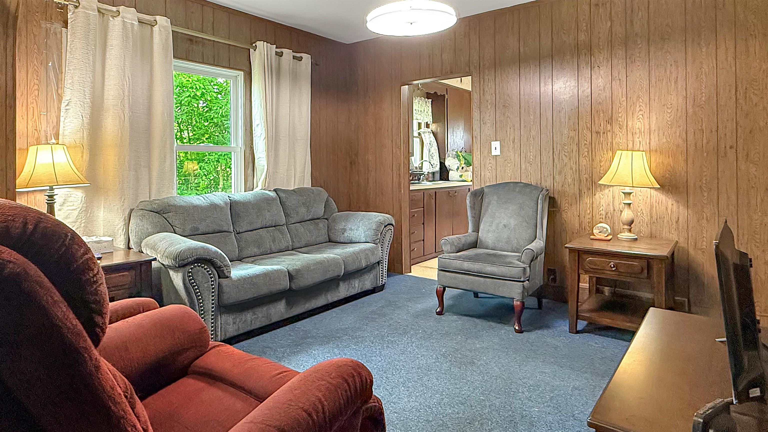 507 W CLEVELAND STREET, Marshfield, Wisconsin 54449, 4 Bedrooms Bedrooms, ,1 BathroomBathrooms,Residential,For Sale,507 W CLEVELAND STREET,22602604