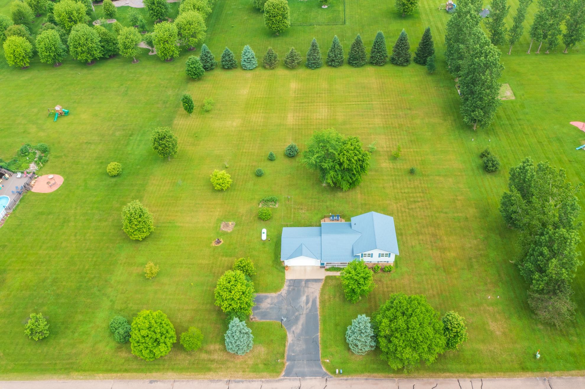 W2530 VIOLET LANE, Merrill, Wisconsin 54452, 4 Bedrooms Bedrooms, ,2 BathroomsBathrooms,Residential,For Sale,W2530 VIOLET LANE,22602606