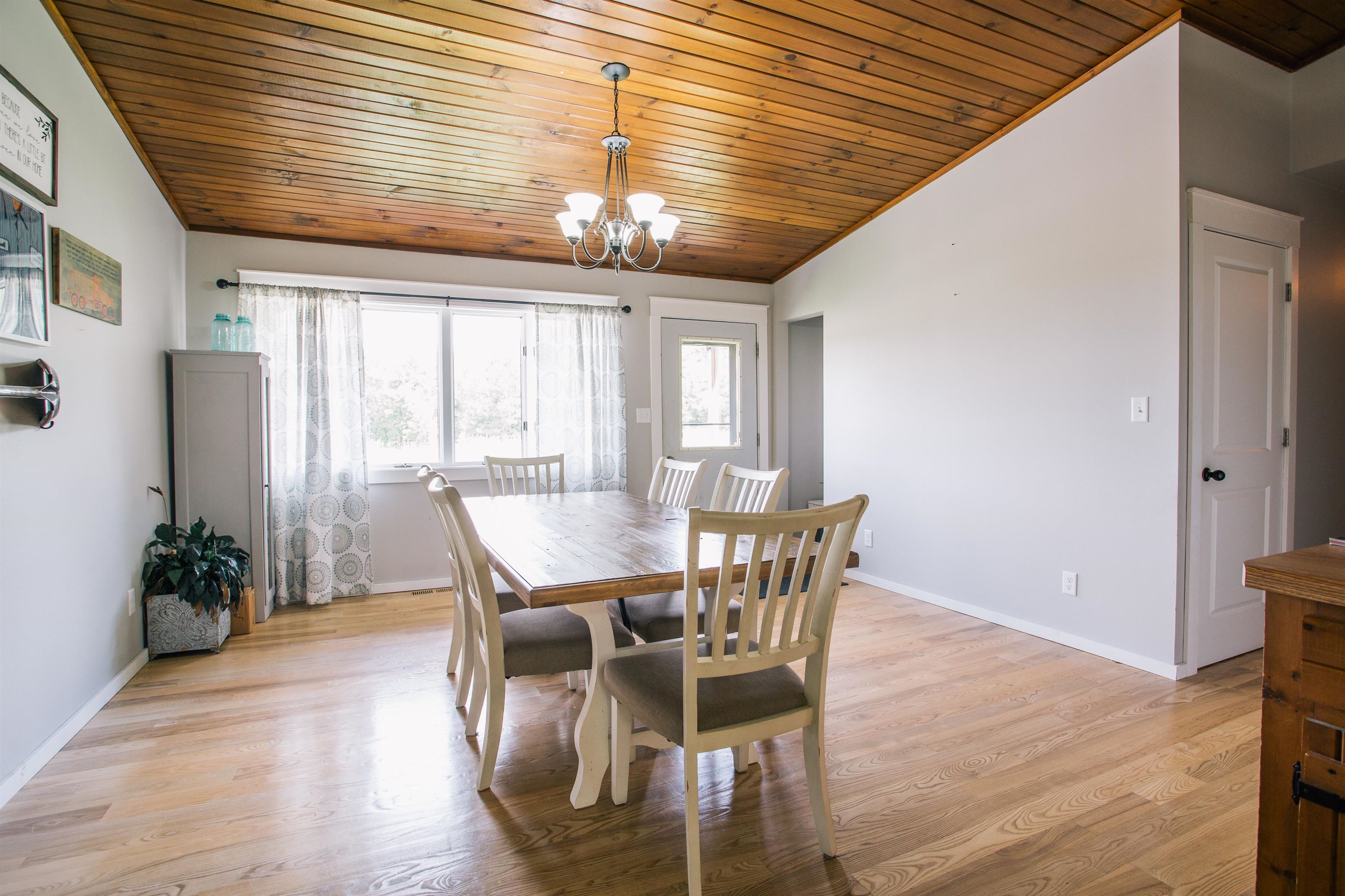 W6833 RIDGE ROAD, Neillsville, Wisconsin 54456, 4 Bedrooms Bedrooms, ,2 BathroomsBathrooms,Residential,For Sale,W6833 RIDGE ROAD,22602607