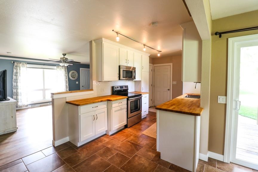 203 S HASLOW STREET, Spencer, Wisconsin 54479, 3 Bedrooms Bedrooms, ,2 BathroomsBathrooms,Residential,For Sale,203 S HASLOW STREET,22602610