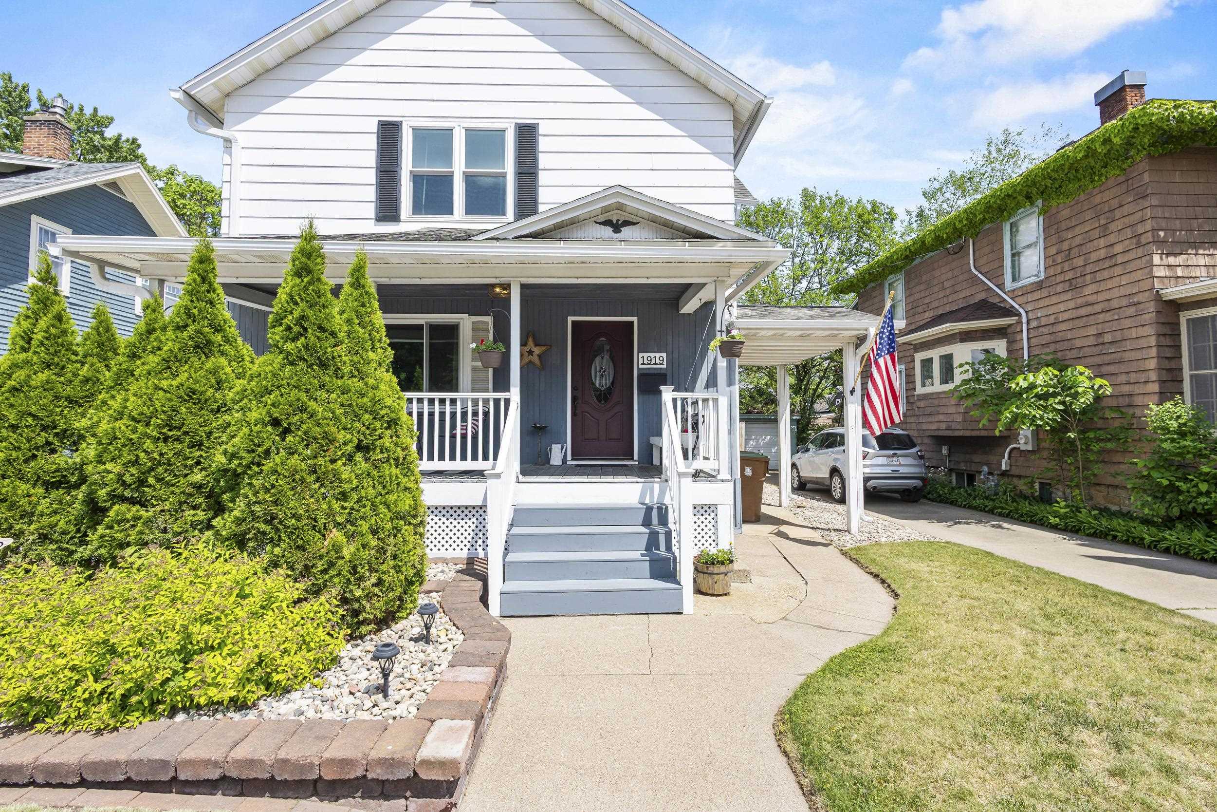 1919 DIVISION STREET, Stevens Point, Wisconsin 54481, 4 Bedrooms Bedrooms, ,2 BathroomsBathrooms,Residential,For Sale,1919 DIVISION STREET,22602611