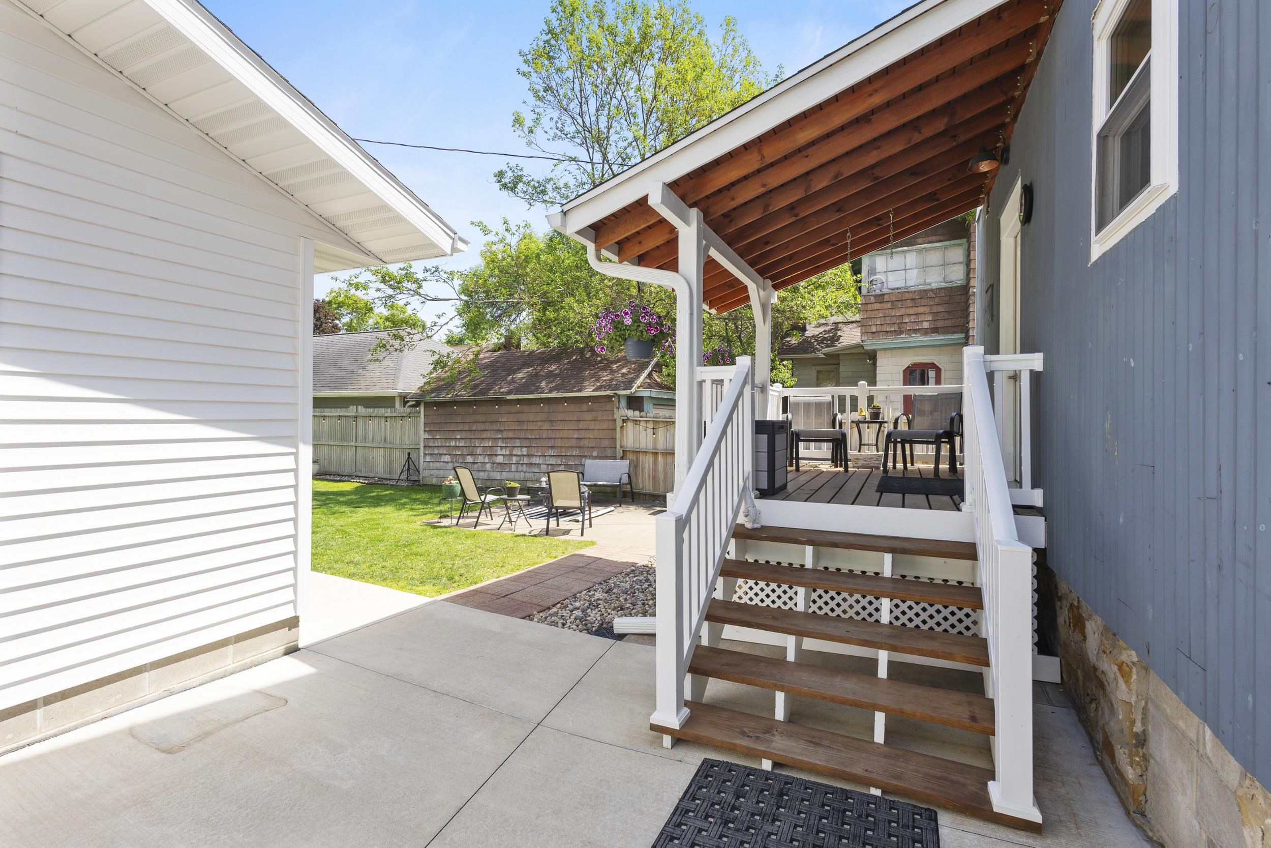 1919 DIVISION STREET, Stevens Point, Wisconsin 54481, 4 Bedrooms Bedrooms, ,2 BathroomsBathrooms,Residential,For Sale,1919 DIVISION STREET,22602611
