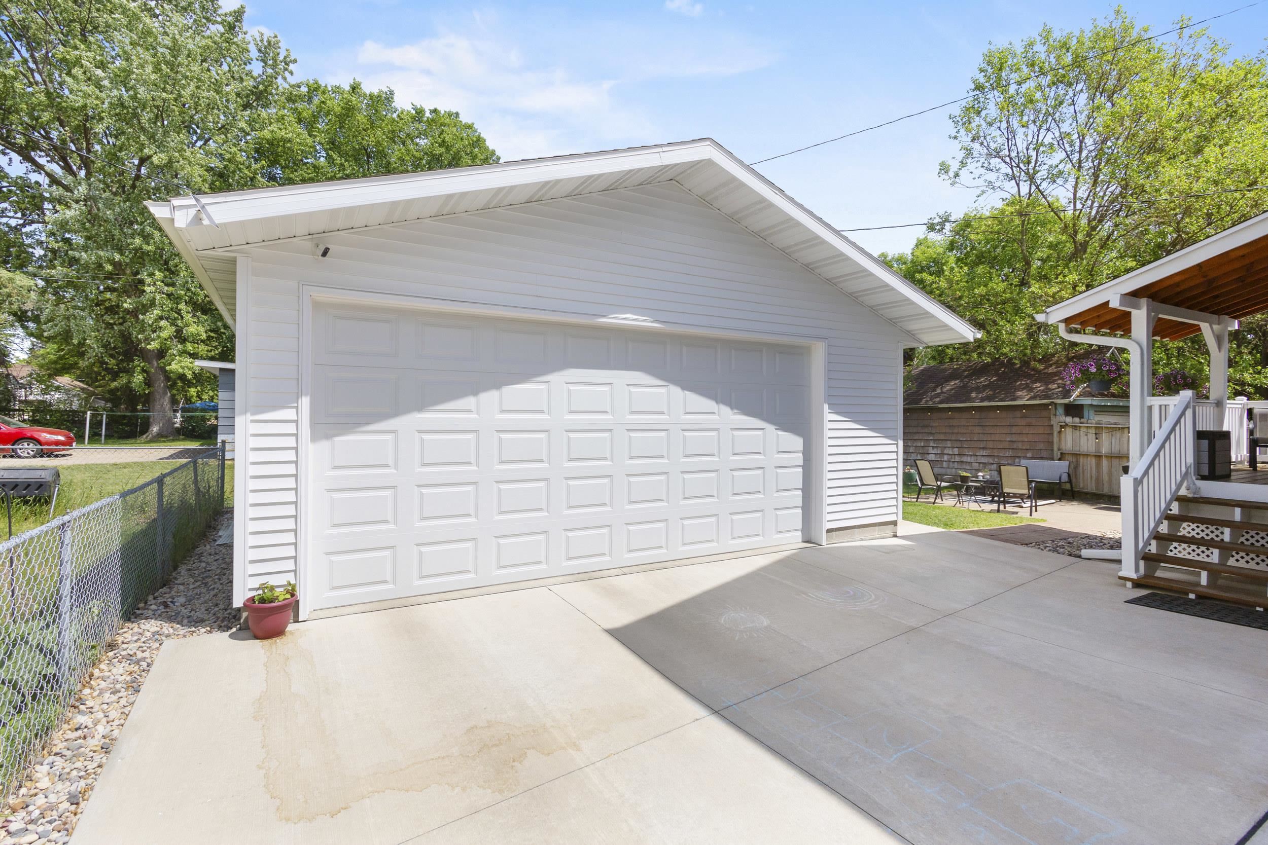 1919 DIVISION STREET, Stevens Point, Wisconsin 54481, 4 Bedrooms Bedrooms, ,2 BathroomsBathrooms,Residential,For Sale,1919 DIVISION STREET,22602611