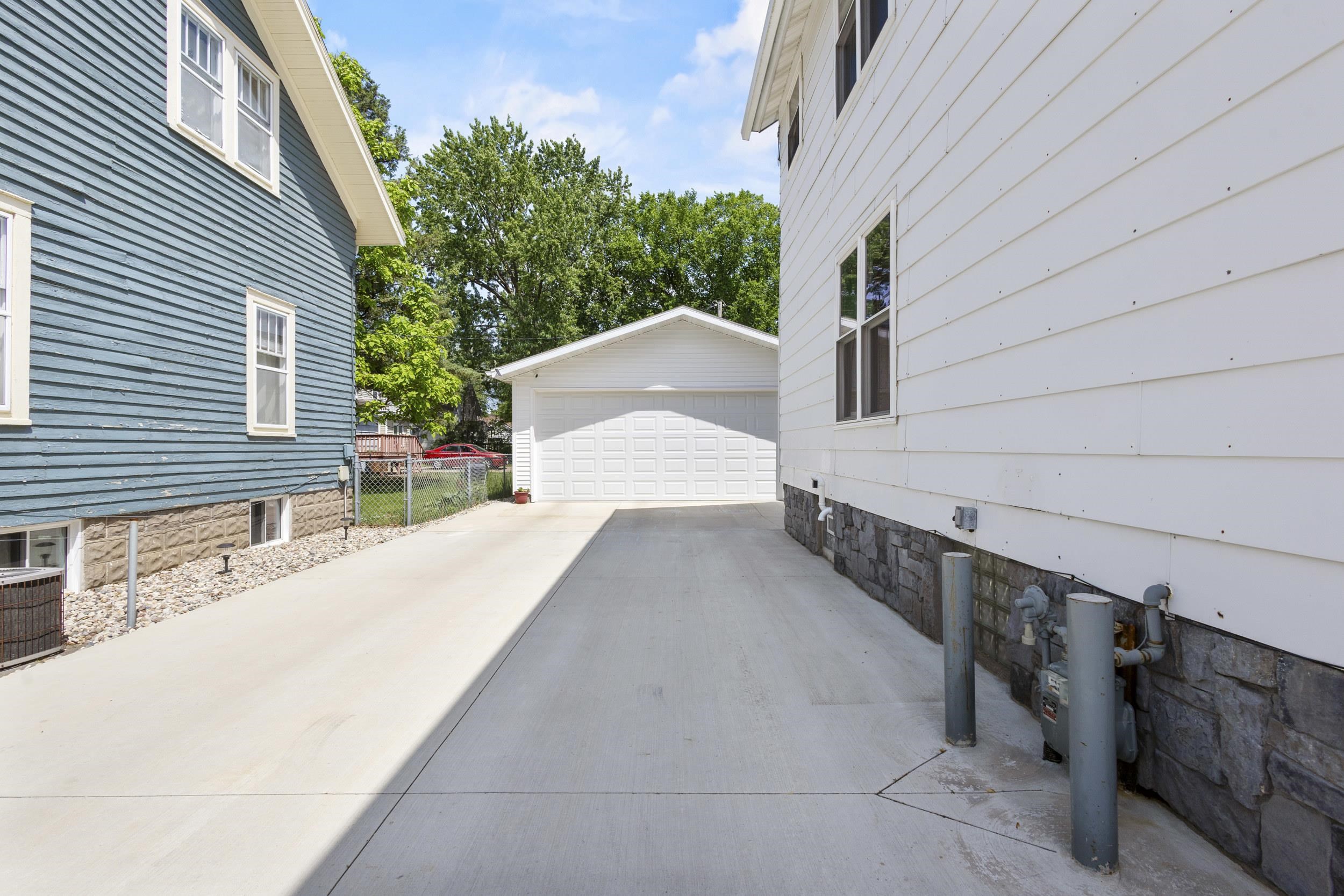 1919 DIVISION STREET, Stevens Point, Wisconsin 54481, 4 Bedrooms Bedrooms, ,2 BathroomsBathrooms,Residential,For Sale,1919 DIVISION STREET,22602611
