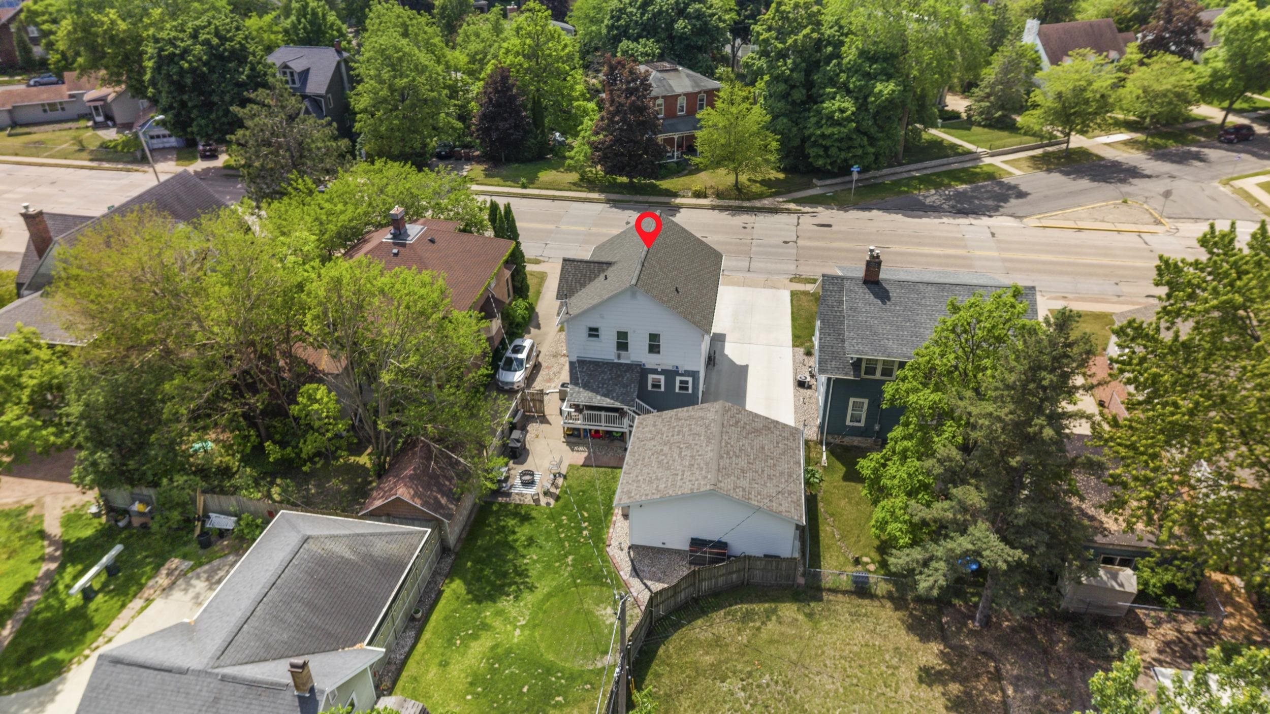 1919 DIVISION STREET, Stevens Point, Wisconsin 54481, 4 Bedrooms Bedrooms, ,2 BathroomsBathrooms,Residential,For Sale,1919 DIVISION STREET,22602611