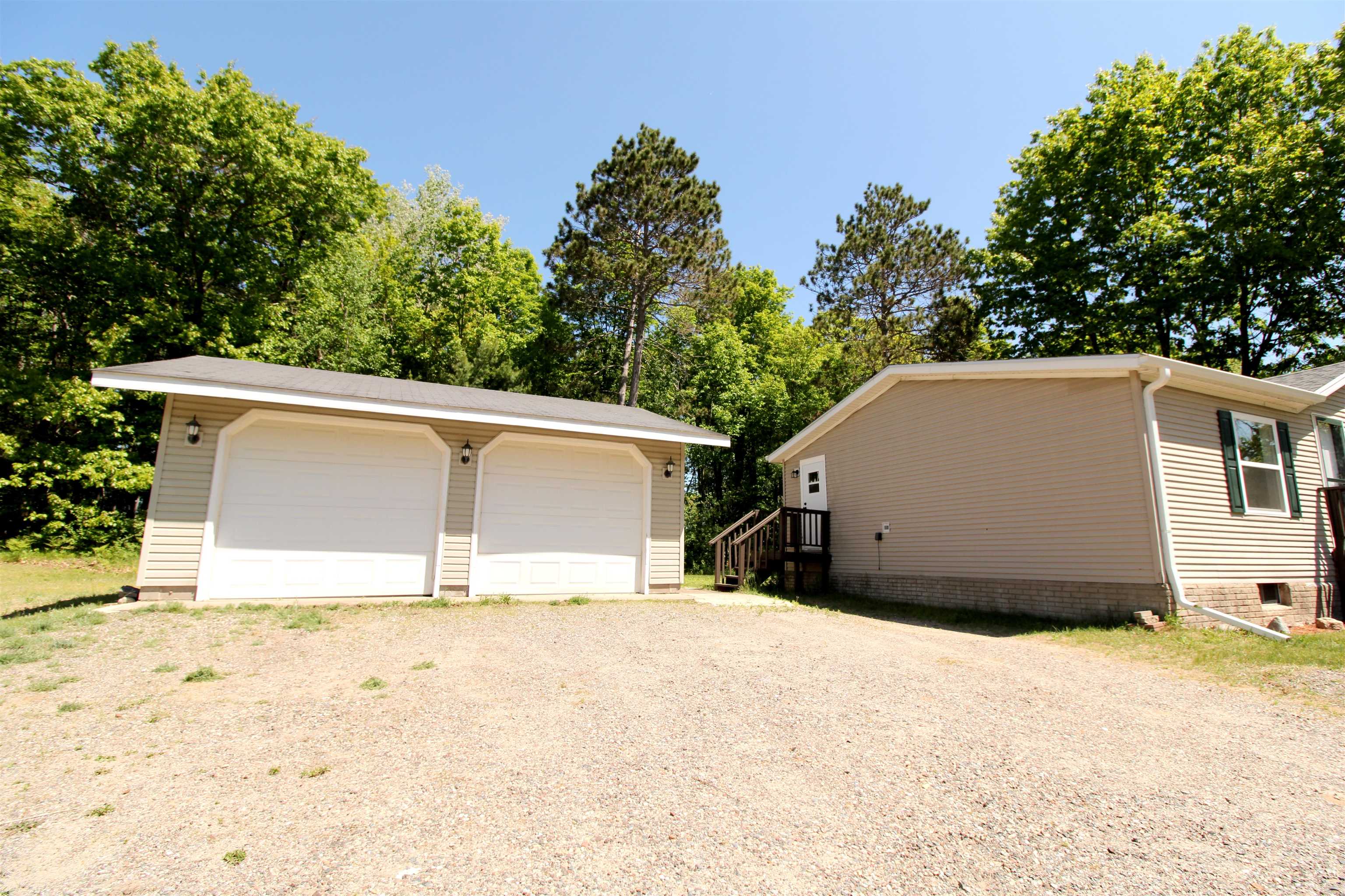 1026 ECHO LANE, Rhinelander, Wisconsin 54501, 3 Bedrooms Bedrooms, ,2 BathroomsBathrooms,Residential,For Sale,1026 ECHO LANE,22602615