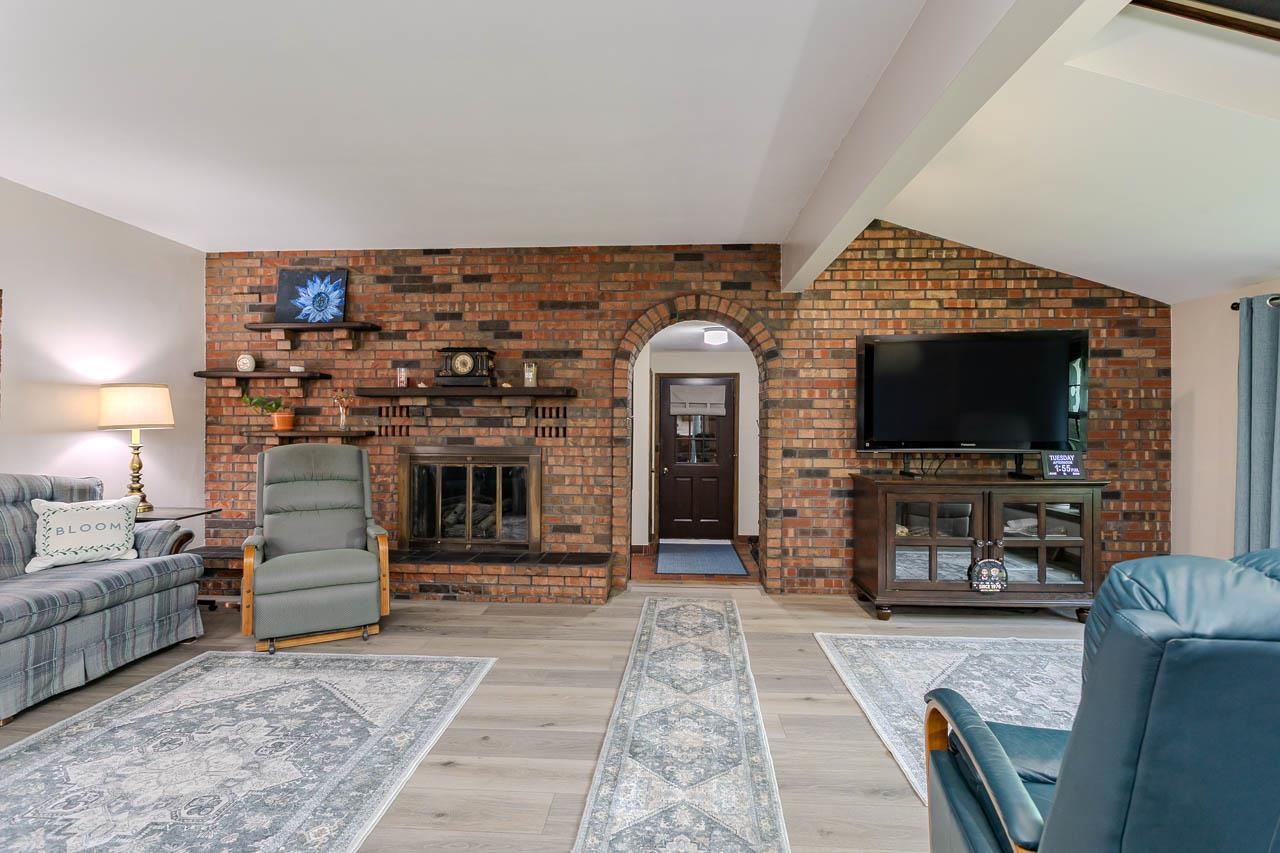 211 RIVER ROAD, Marathon, Wisconsin 54448, 4 Bedrooms Bedrooms, ,2 BathroomsBathrooms,Residential,For Sale,211 RIVER ROAD,22602616
