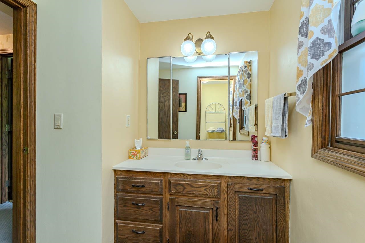 211 RIVER ROAD, Marathon, Wisconsin 54448, 4 Bedrooms Bedrooms, ,2 BathroomsBathrooms,Residential,For Sale,211 RIVER ROAD,22602616