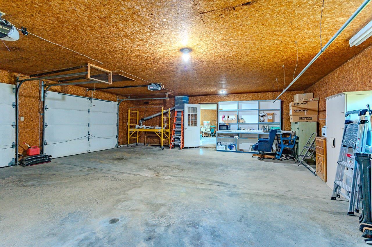 211 RIVER ROAD, Marathon, Wisconsin 54448, 4 Bedrooms Bedrooms, ,2 BathroomsBathrooms,Residential,For Sale,211 RIVER ROAD,22602616