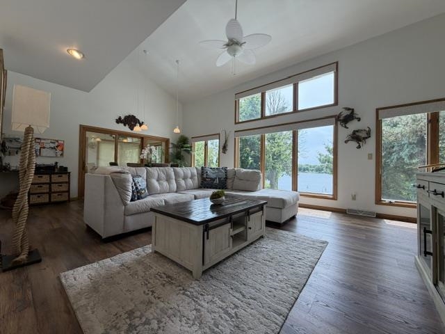 2740 SUNSET BOULEVARD, Stevens Point, Wisconsin 54481, 4 Bedrooms Bedrooms, ,4 BathroomsBathrooms,Residential,For Sale,2740 SUNSET BOULEVARD,22602623