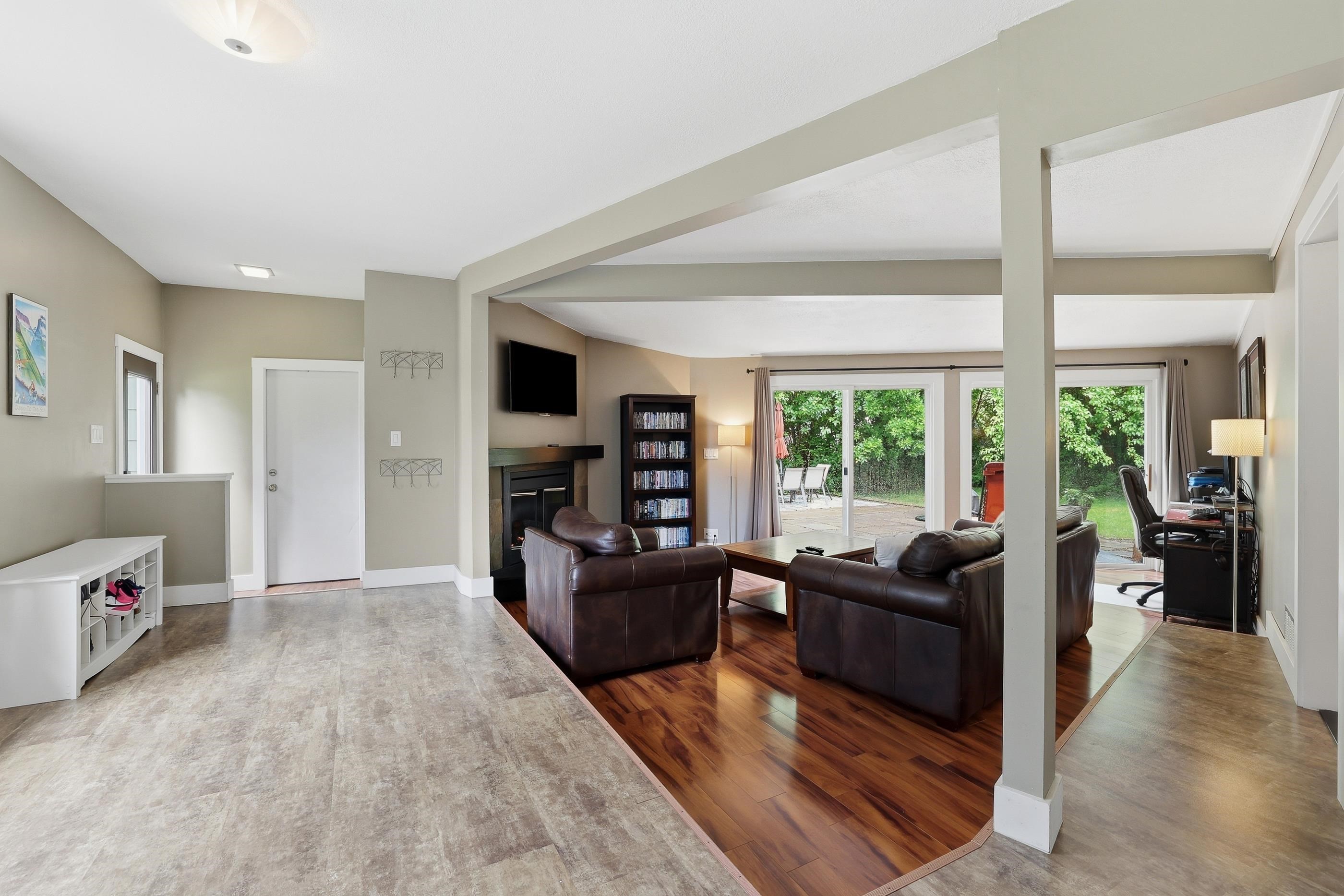 1024 SUNSET BOULEVARD, Stevens Point, Wisconsin 54481, 3 Bedrooms Bedrooms, ,2 BathroomsBathrooms,Residential,For Sale,1024 SUNSET BOULEVARD,22602624