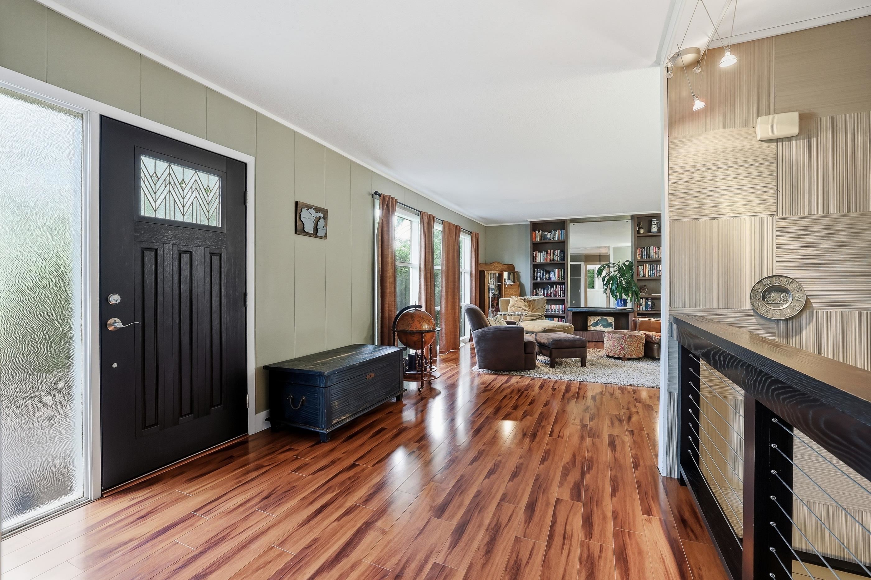 1024 SUNSET BOULEVARD, Stevens Point, Wisconsin 54481, 3 Bedrooms Bedrooms, ,2 BathroomsBathrooms,Residential,For Sale,1024 SUNSET BOULEVARD,22602624