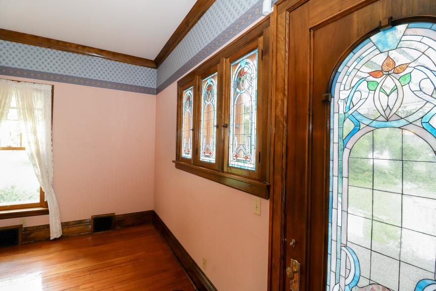 709 W 5TH STREET, Marshfield, Wisconsin 54449, 6 Bedrooms Bedrooms, ,2 BathroomsBathrooms,Residential,For Sale,709 W 5TH STREET,22602625