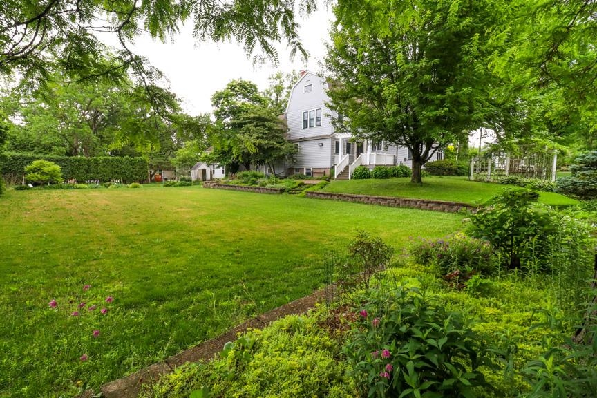 709 W 5TH STREET, Marshfield, Wisconsin 54449, 6 Bedrooms Bedrooms, ,2 BathroomsBathrooms,Residential,For Sale,709 W 5TH STREET,22602625