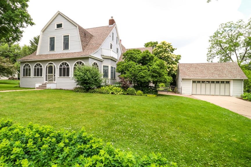 709 W 5TH STREET, Marshfield, Wisconsin 54449, 6 Bedrooms Bedrooms, ,2 BathroomsBathrooms,Residential,For Sale,709 W 5TH STREET,22602625