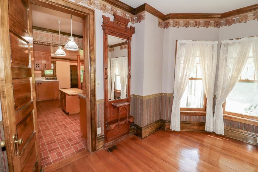 709 W 5TH STREET, Marshfield, Wisconsin 54449, 6 Bedrooms Bedrooms, ,2 BathroomsBathrooms,Residential,For Sale,709 W 5TH STREET,22602625