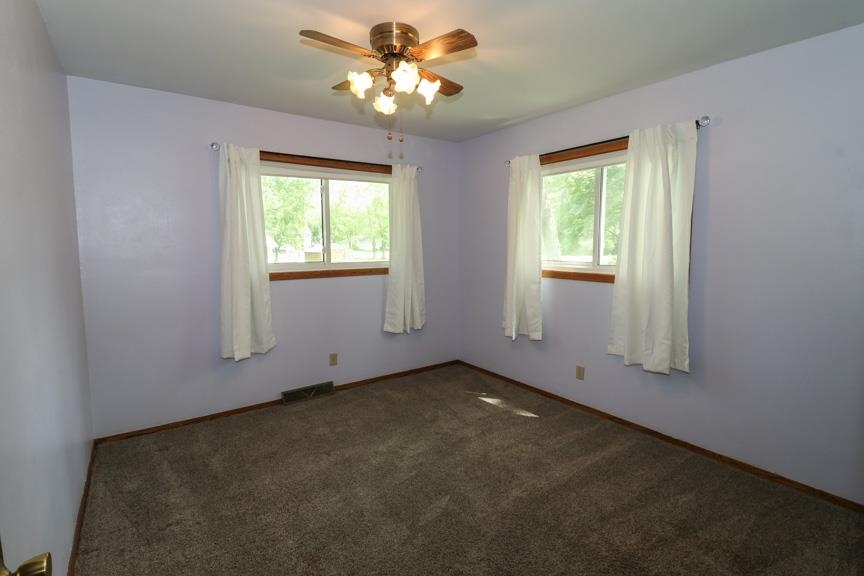 509 AUBURN AVENUE, Marshfield, Wisconsin 54449, 5 Bedrooms Bedrooms, ,2 BathroomsBathrooms,Residential,For Sale,509 AUBURN AVENUE,22602626