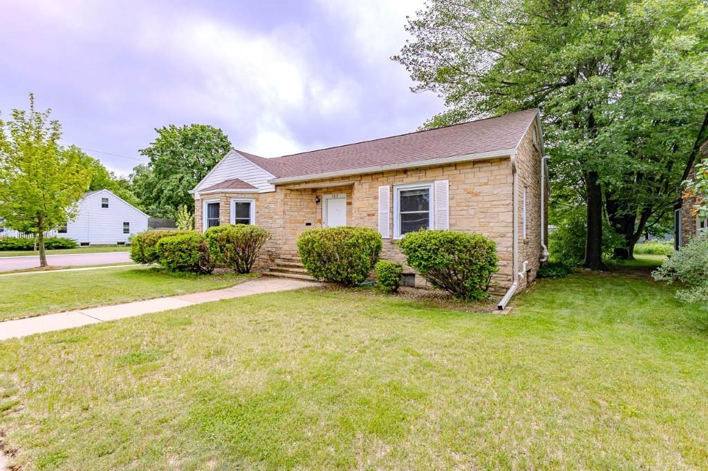 703 KENT STREET, Wausau, Wisconsin 54403, 2 Bedrooms Bedrooms, ,2 BathroomsBathrooms,Residential,For Sale,703 KENT STREET,22602629
