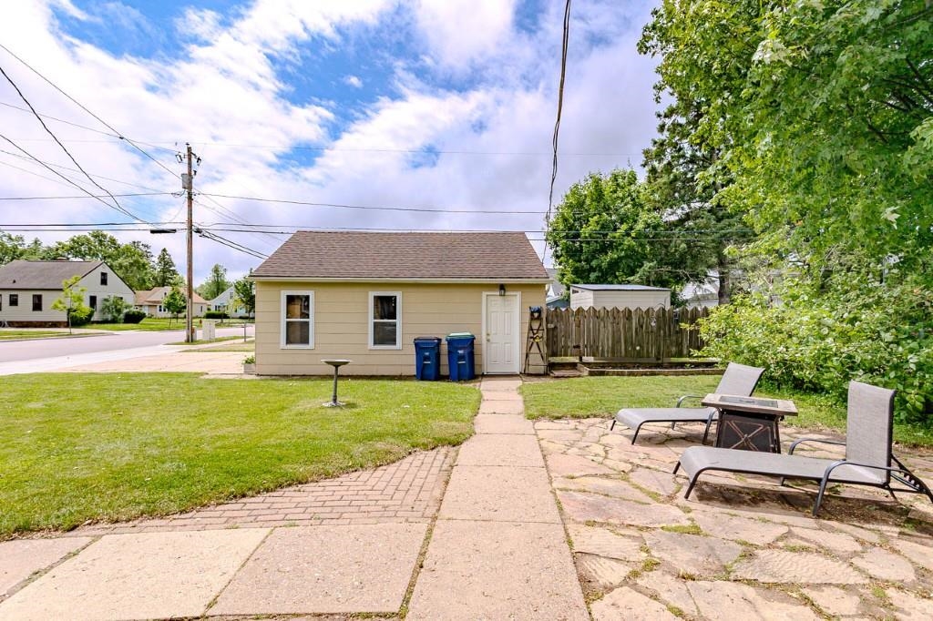703 KENT STREET, Wausau, Wisconsin 54403, 2 Bedrooms Bedrooms, ,2 BathroomsBathrooms,Residential,For Sale,703 KENT STREET,22602629