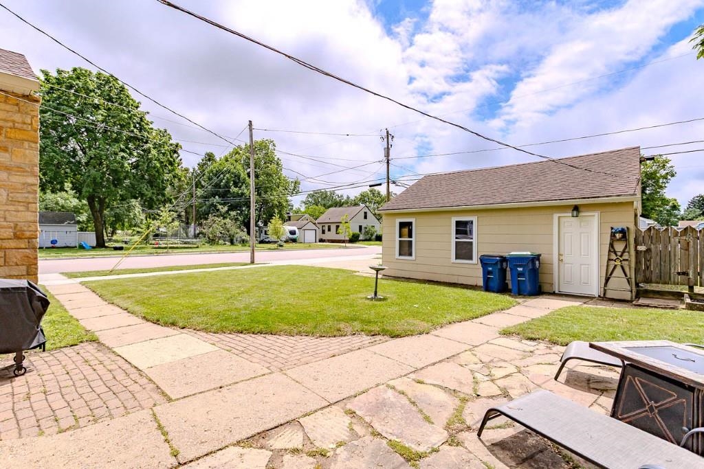 703 KENT STREET, Wausau, Wisconsin 54403, 2 Bedrooms Bedrooms, ,2 BathroomsBathrooms,Residential,For Sale,703 KENT STREET,22602629