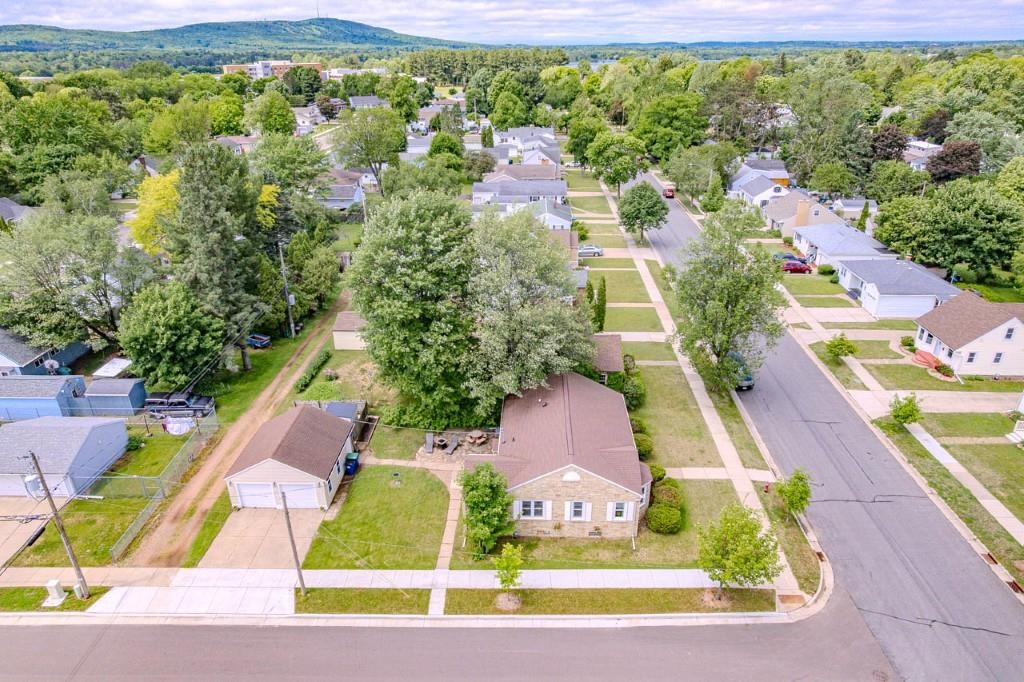 703 KENT STREET, Wausau, Wisconsin 54403, 2 Bedrooms Bedrooms, ,2 BathroomsBathrooms,Residential,For Sale,703 KENT STREET,22602629