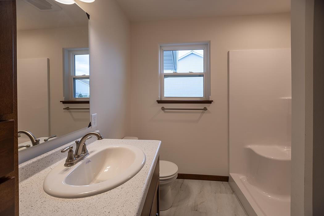 2200 S COTTONWOOD AVENUE, Marshfield, Wisconsin 54449, 3 Bedrooms Bedrooms, ,2 BathroomsBathrooms,Residential,For Sale,2200 S COTTONWOOD AVENUE,22602631