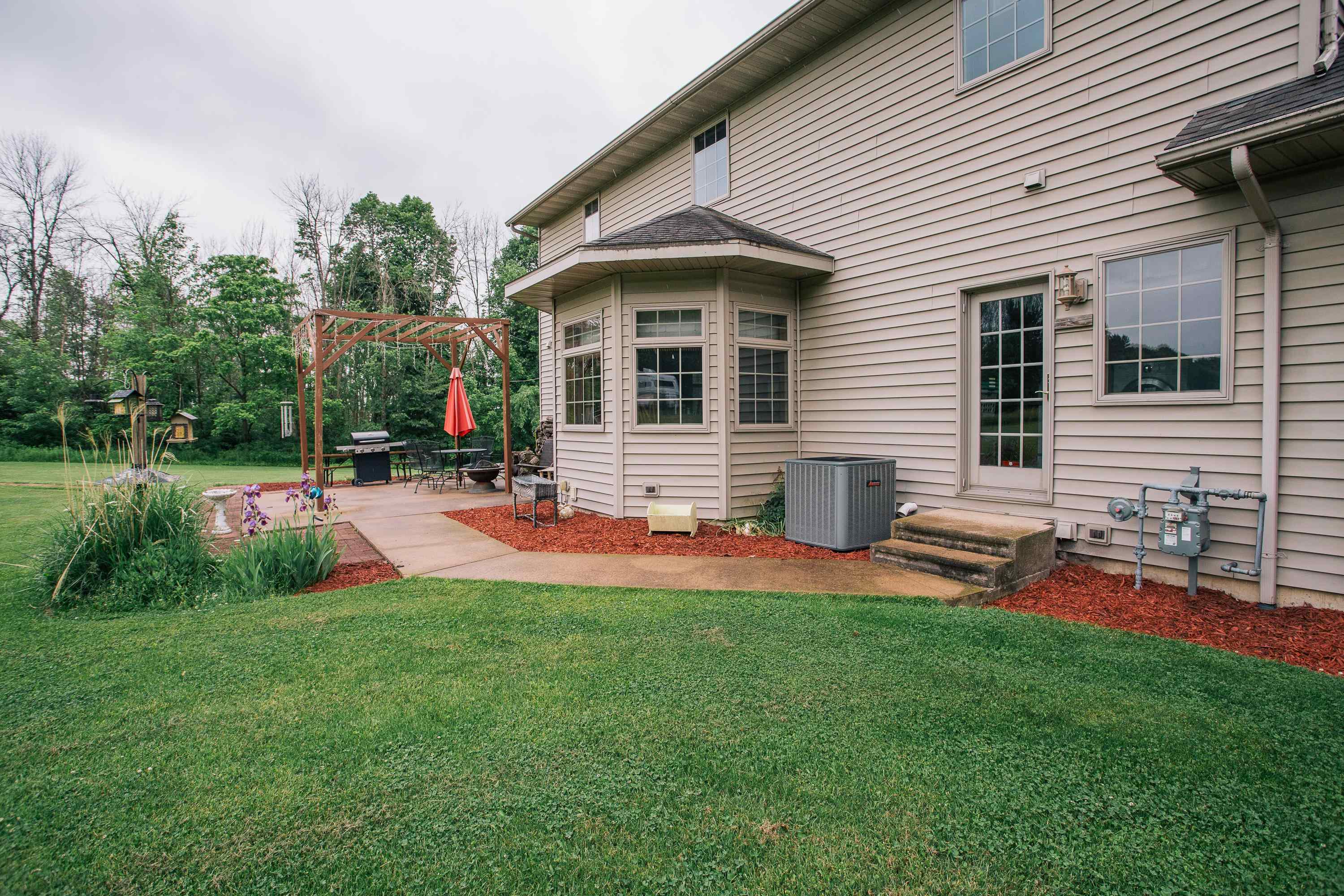 W5798 ROLLING HILLS DRIVE, Neillsville, Wisconsin 54456, 5 Bedrooms Bedrooms, ,4 BathroomsBathrooms,Residential,For Sale,W5798 ROLLING HILLS DRIVE,22602632