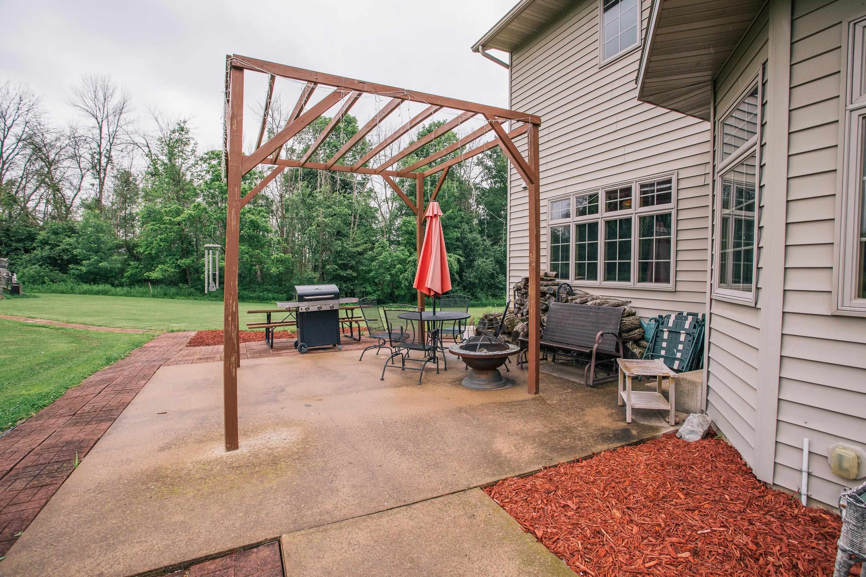 W5798 ROLLING HILLS DRIVE, Neillsville, Wisconsin 54456, 5 Bedrooms Bedrooms, ,4 BathroomsBathrooms,Residential,For Sale,W5798 ROLLING HILLS DRIVE,22602632