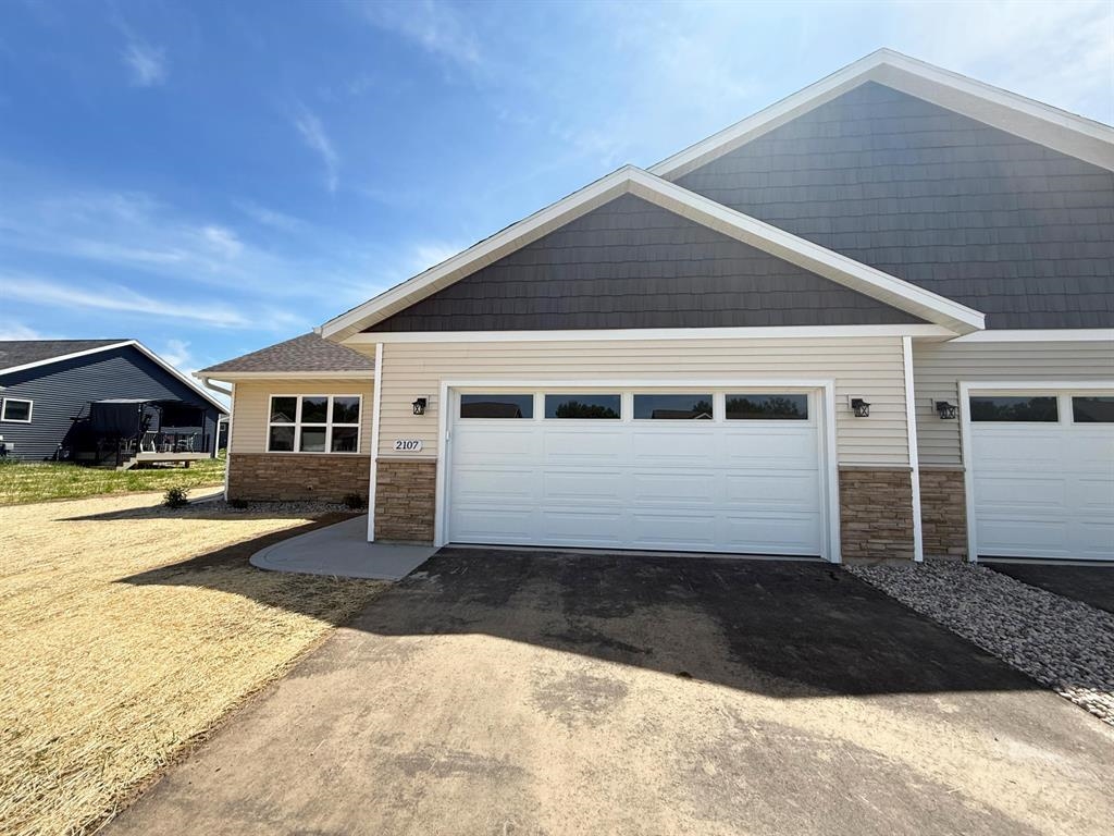 2107 S IRONWOOD AVENUE, Marshfield, Wisconsin 54449, 3 Bedrooms Bedrooms, ,2 BathroomsBathrooms,Residential,For Sale,2107 S IRONWOOD AVENUE,22602633