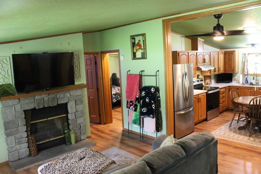 236105 COUNTY ROAD W, Wausau, Wisconsin 54403, 3 Bedrooms Bedrooms, ,2 BathroomsBathrooms,Residential,For Sale,236105 COUNTY ROAD W,22602634