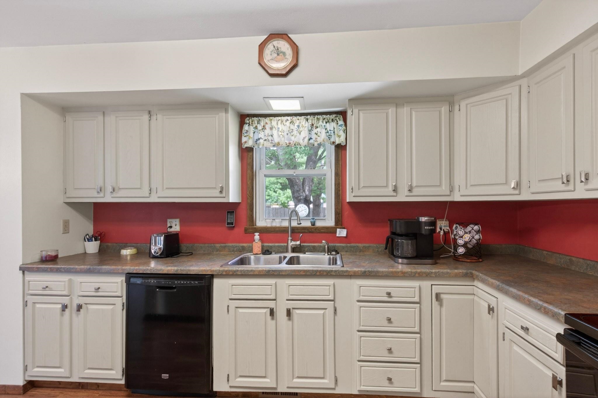 419 MILLER AVENUE, Wisconsin Rapids, Wisconsin 54494, 3 Bedrooms Bedrooms, ,3 BathroomsBathrooms,Residential,For Sale,419 MILLER AVENUE,22602636