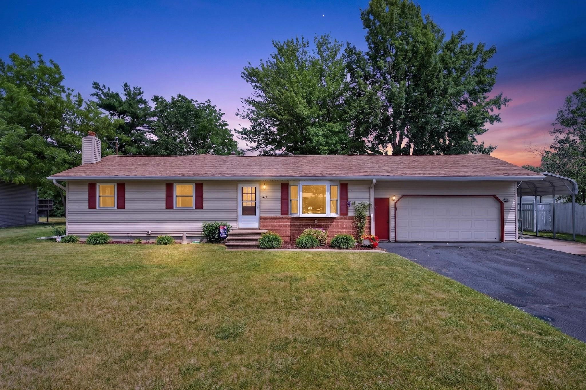 419 MILLER AVENUE, Wisconsin Rapids, Wisconsin 54494, 3 Bedrooms Bedrooms, ,3 BathroomsBathrooms,Residential,For Sale,419 MILLER AVENUE,22602636