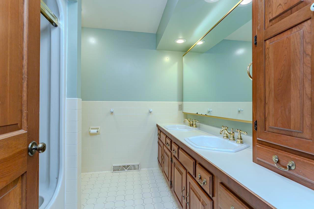 709 WILDWOOD LANE, Merrill, Wisconsin 54452, 3 Bedrooms Bedrooms, ,4 BathroomsBathrooms,Residential,For Sale,709 WILDWOOD LANE,22602638