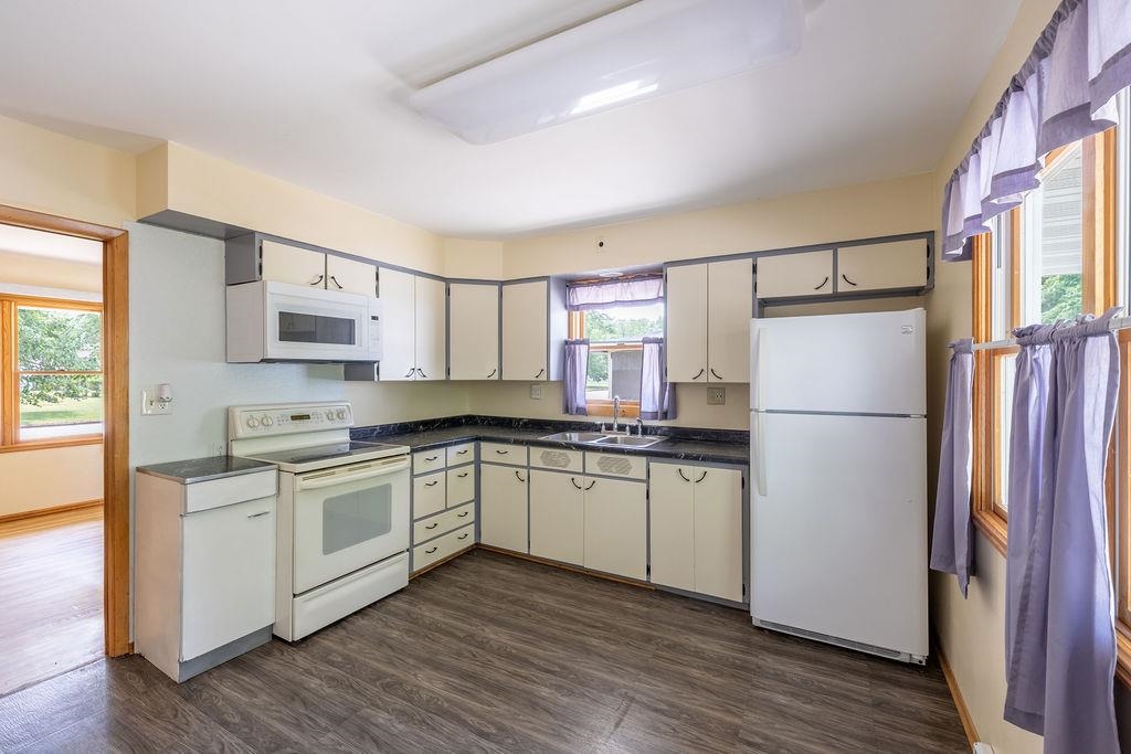 344 W BUEHLER AVENUE, Nekoosa, Wisconsin 54457, 3 Bedrooms Bedrooms, ,2 BathroomsBathrooms,Residential,For Sale,344 W BUEHLER AVENUE,22602645