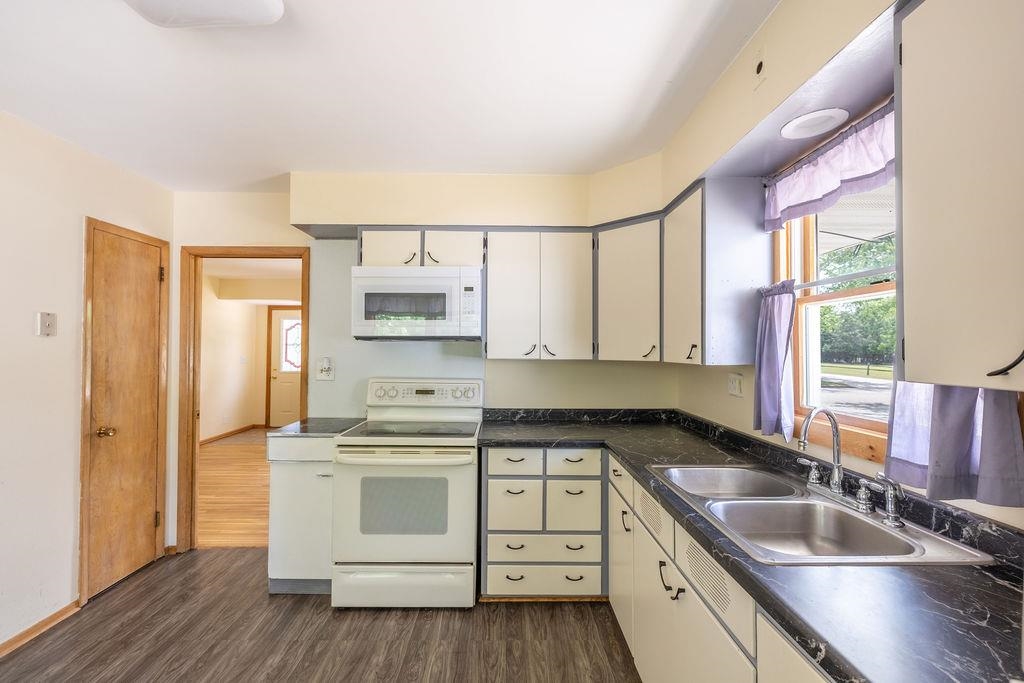 344 W BUEHLER AVENUE, Nekoosa, Wisconsin 54457, 3 Bedrooms Bedrooms, ,2 BathroomsBathrooms,Residential,For Sale,344 W BUEHLER AVENUE,22602645