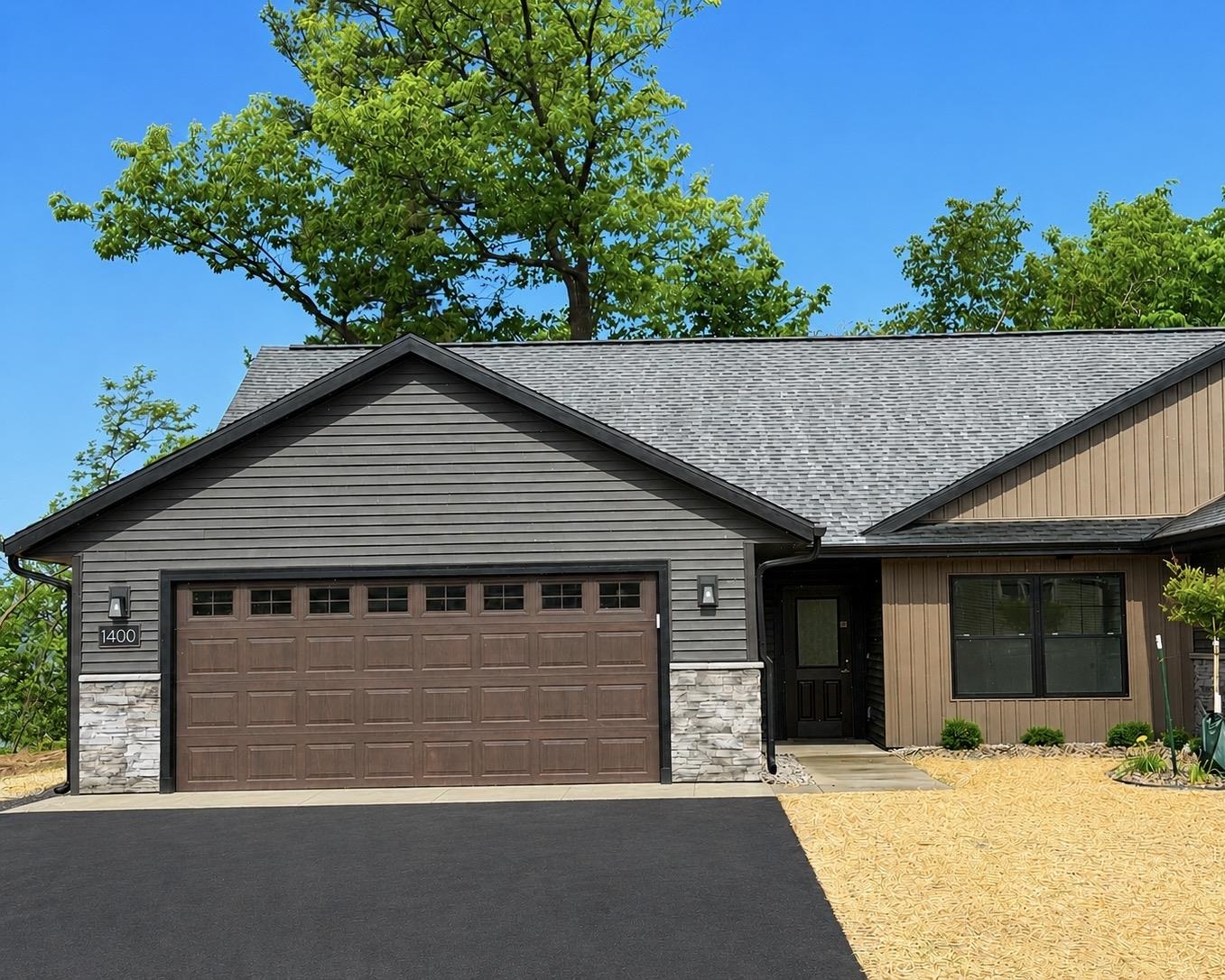 1400 PARK DRIVE, Schofield, Wisconsin 54476, 3 Bedrooms Bedrooms, 6 Rooms Rooms,2 BathroomsBathrooms,Residential,For Sale,1400 PARK DRIVE,22602647