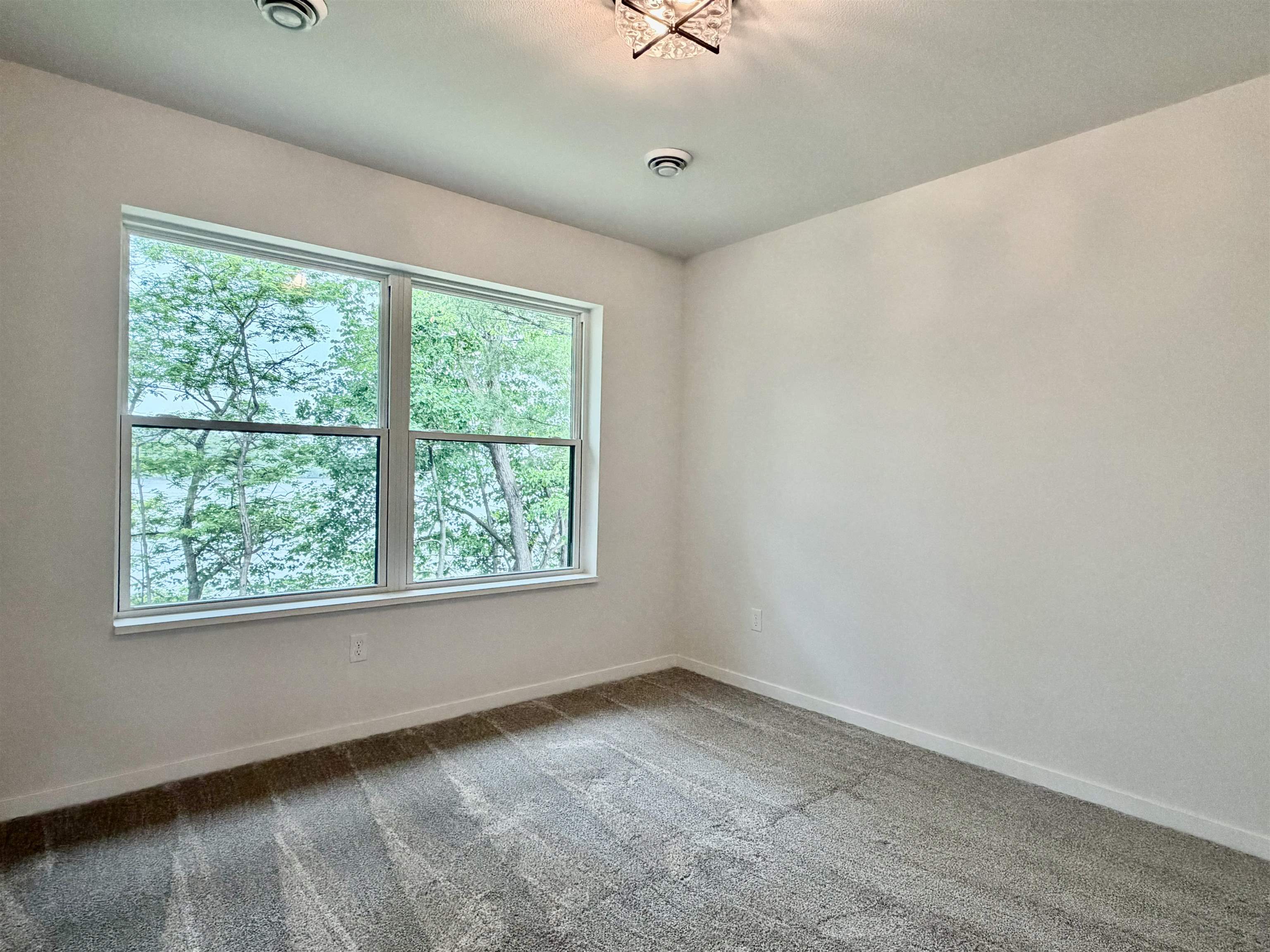 1398 PARK DRIVE, Schofield, Wisconsin 54476, 3 Bedrooms Bedrooms, 6 Rooms Rooms,2 BathroomsBathrooms,Residential,For Sale,1398 PARK DRIVE,22602648